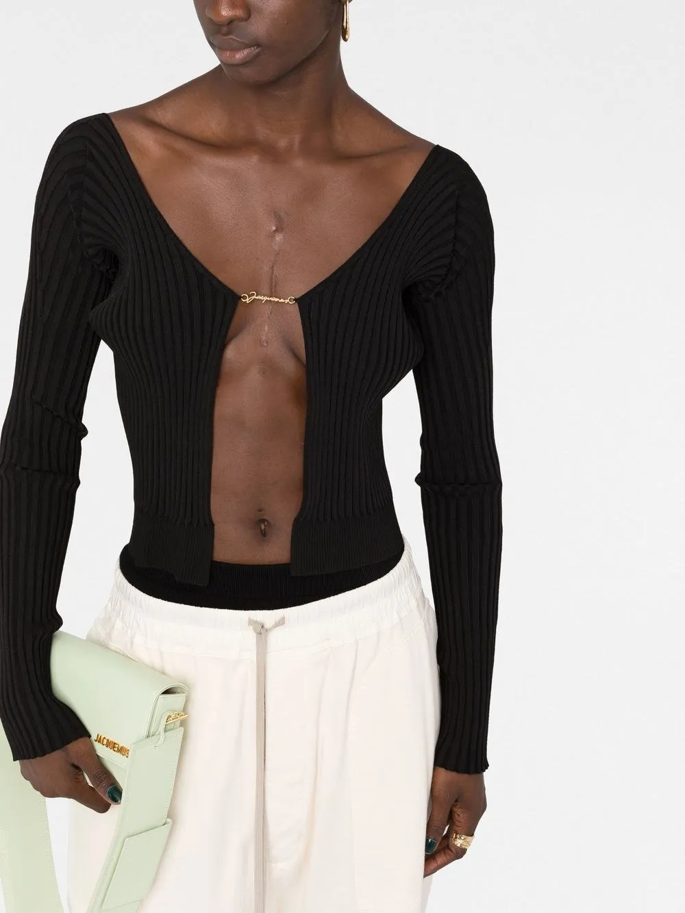   Jacquemus  Cardigan con logo charm  
